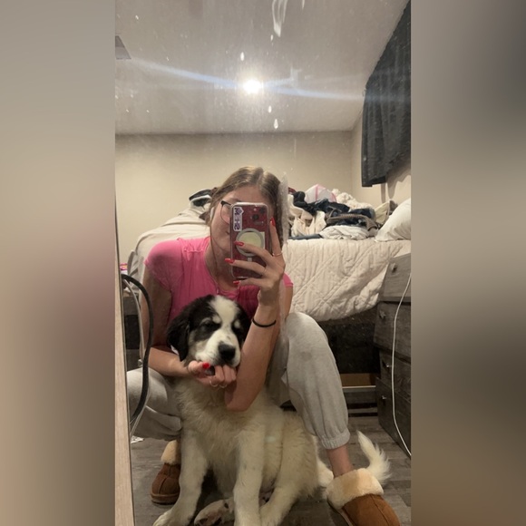 Meet your Posher, Alexis - Picture 6 of 7